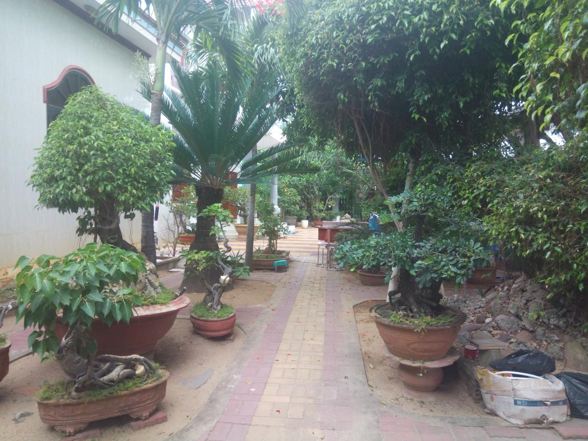 Khach San Mong An Hotel Vinh Hy Exterior photo